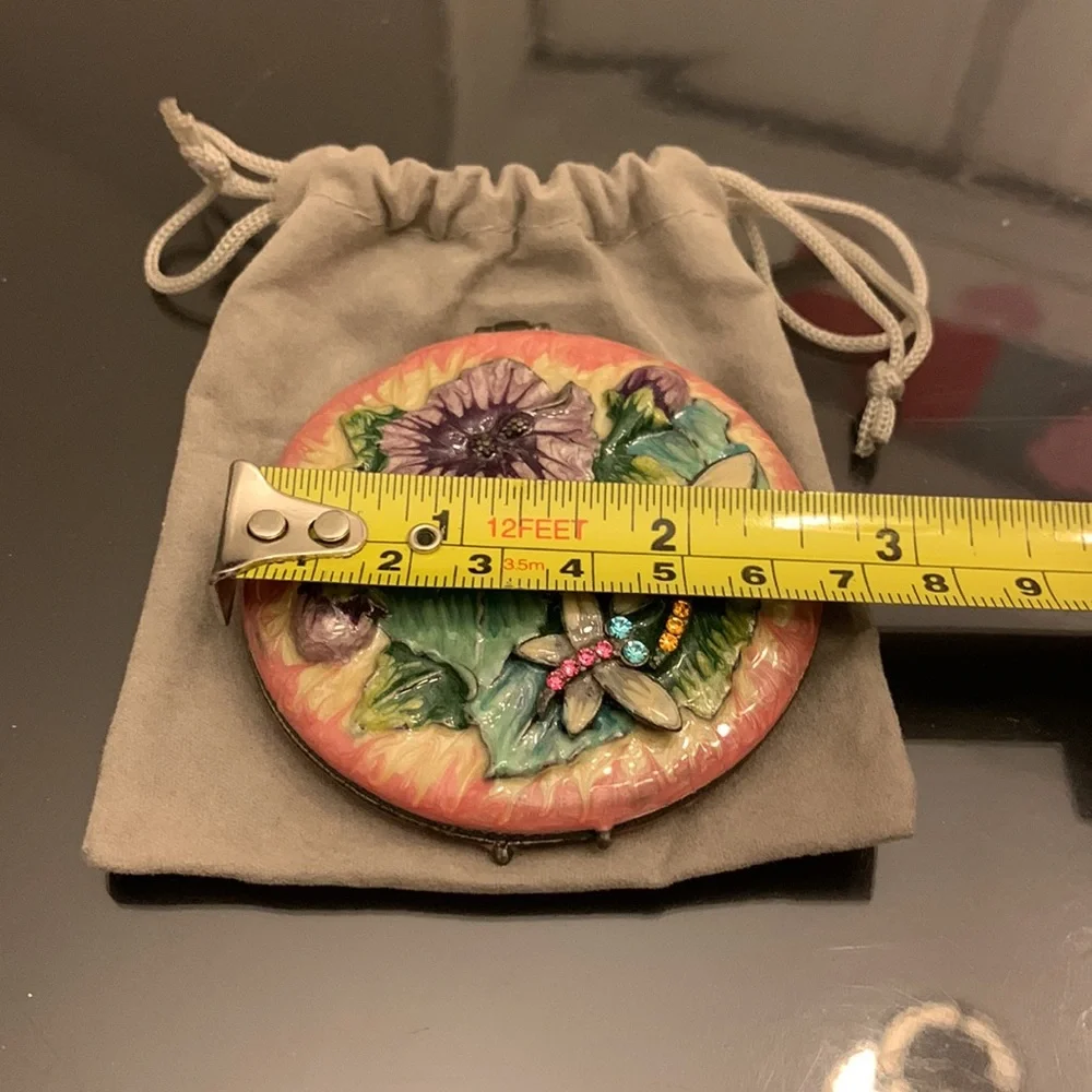Hand pocket mirror